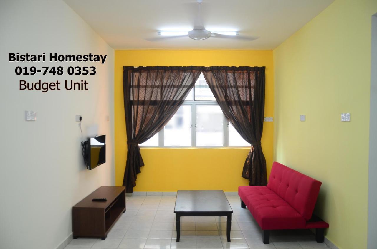 Bistari Homestay Parit Raja Uthm Exterior photo